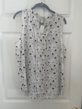 41 Hawthorn White Sleeveless Printed mandarin collar Top